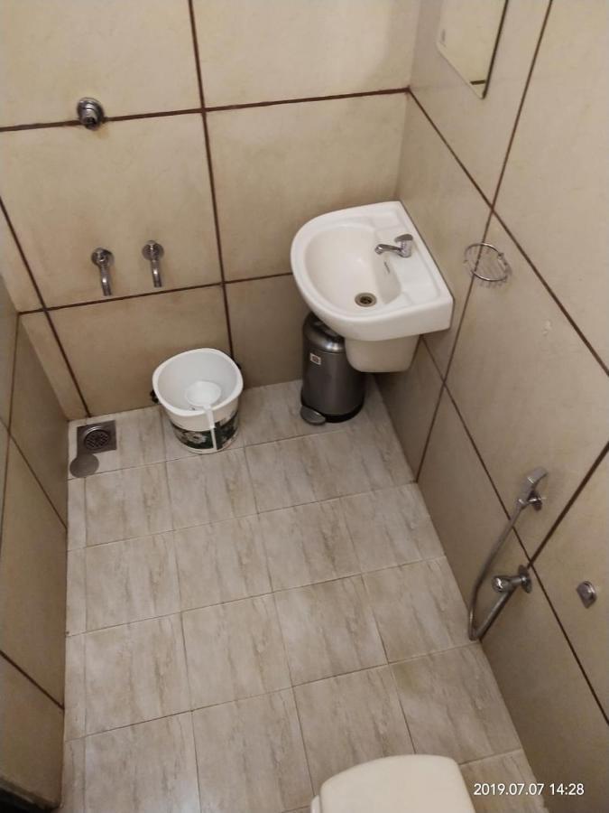 Sapphire Inn Nedumbassery Esterno foto
